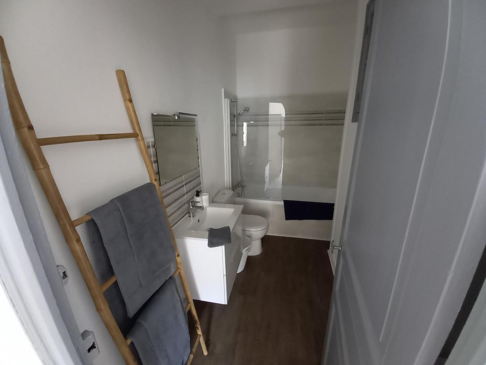 Avec Exterieur Apartment *